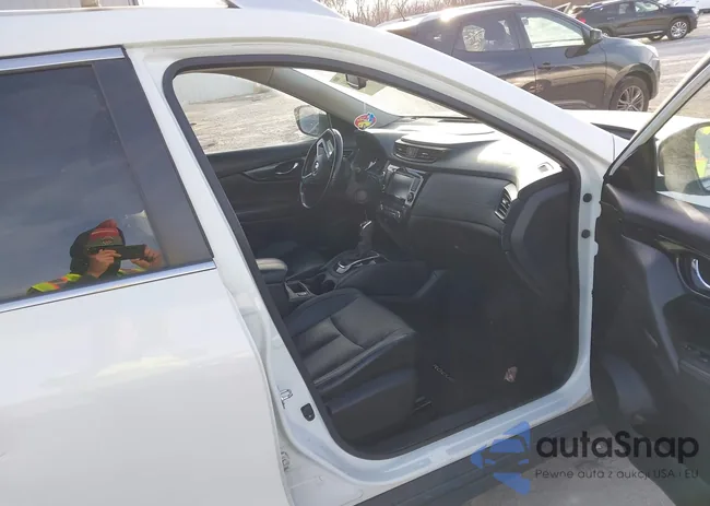 JN8AT2MV5JW305705: 43862444