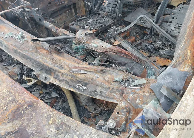 1GKS2MEF0DR372192: 43862479