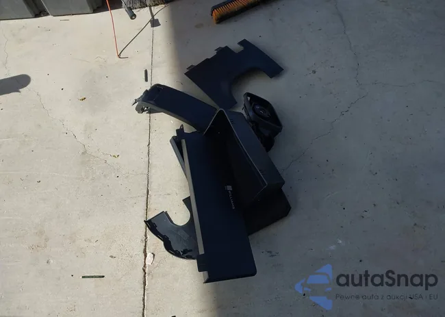 1FM5K7F82KGA84656: 43861549