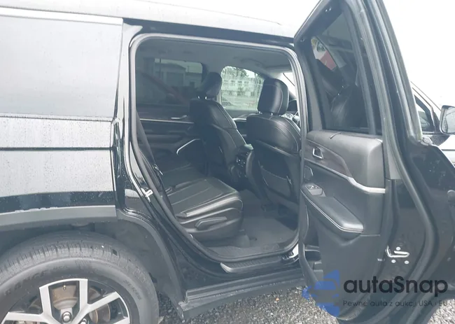 1C4RJKBG0P8880803: 43861578