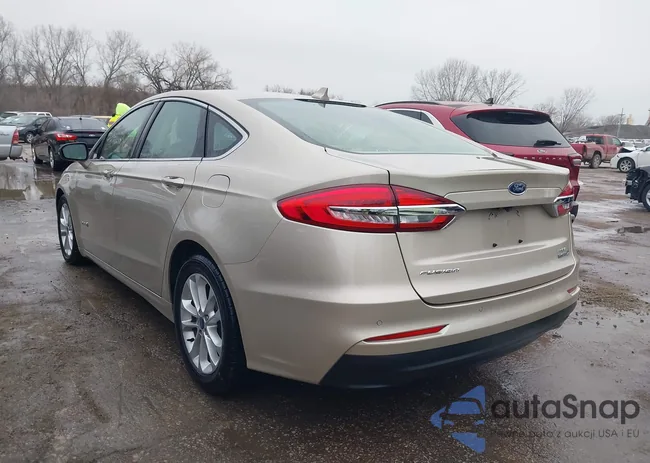 3FA6P0MU9KR167923: 43861803