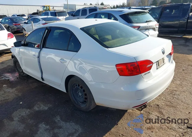 3VWDX7AJ8BM394728: 43863182