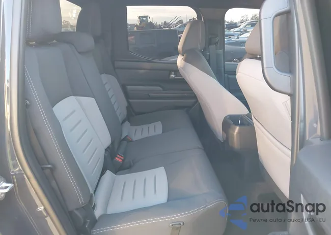 3TYLB5JN9RT044012: 43863339