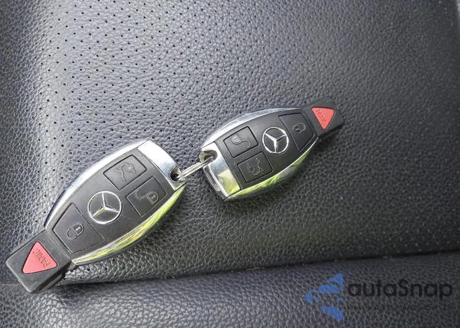 WDCGG8HB9CF856486: 43862572