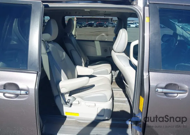 5TDYK3DC2CS256726: 43863939