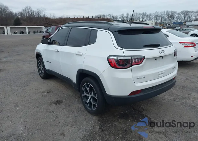 3C4NJDCN5RT174552: 43864396