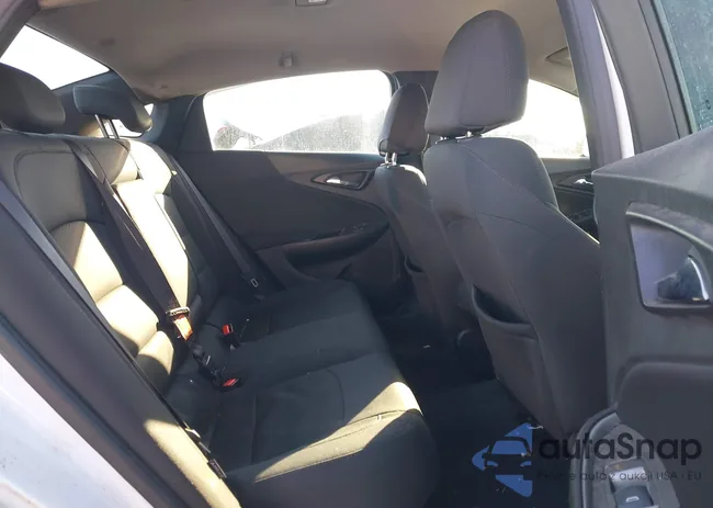 1G1ZB5ST2GF356469: 43863590