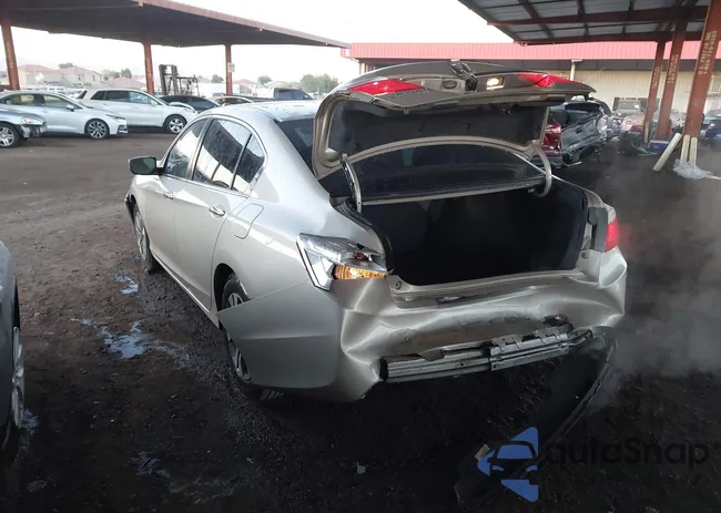 1HGCR2F30DA132435: 43863594