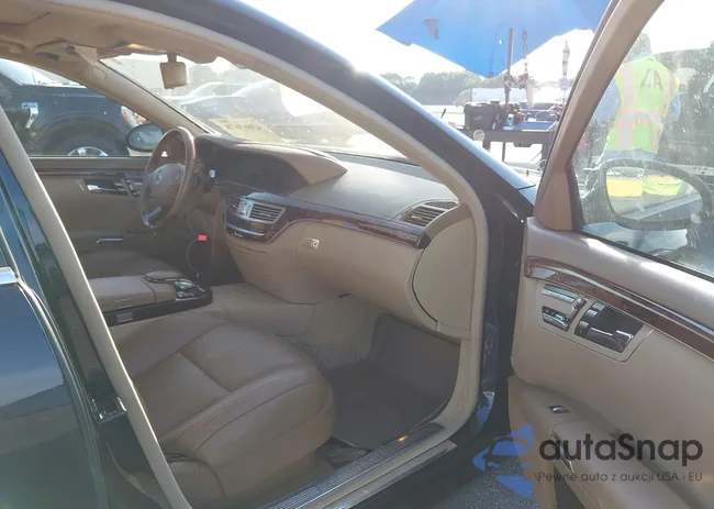 WDDNG86X39A255016: 43863678