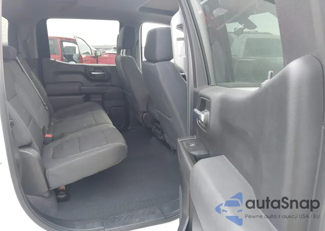 1GCPWCED9KZ126107: 43863730