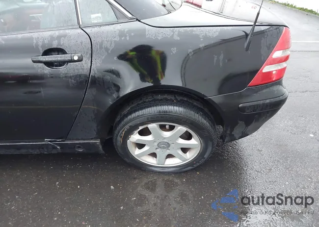 WDBKK49F11F208354: 43864510