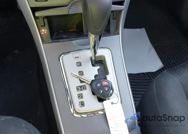 2T1BU4EE8BC736735: 43864632