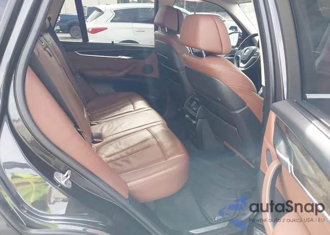 5UXKR0C58F0P02693: 43865892