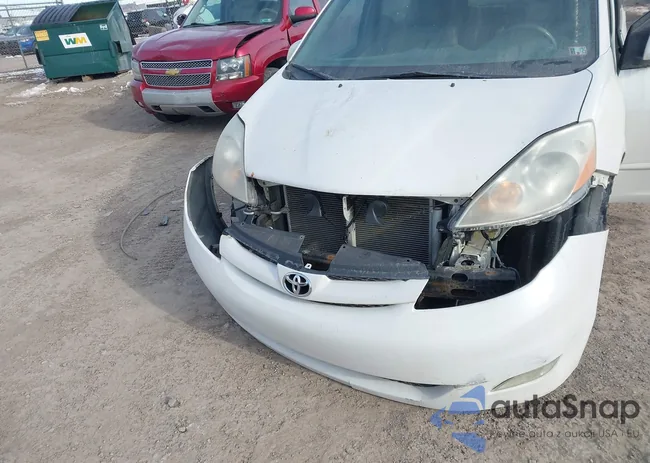 5TDBK22C68S015701: 43865997