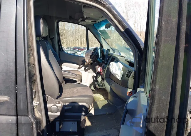 WDZPE7CDXHP550431: 43866449