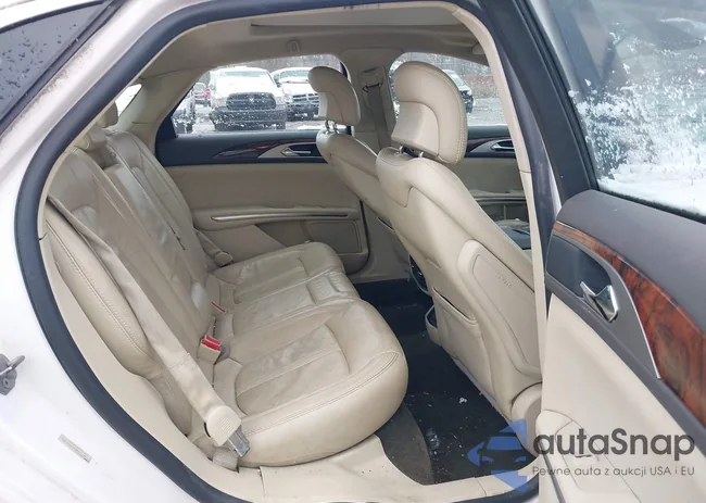 3LN6L2LU4DR824693: 43865632