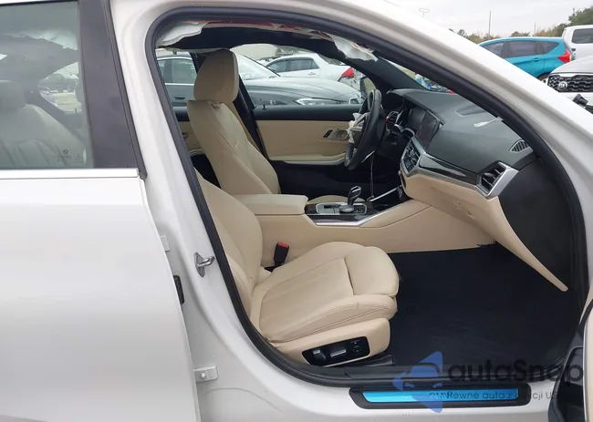 3MW5R1J02L8B04724: 43867080