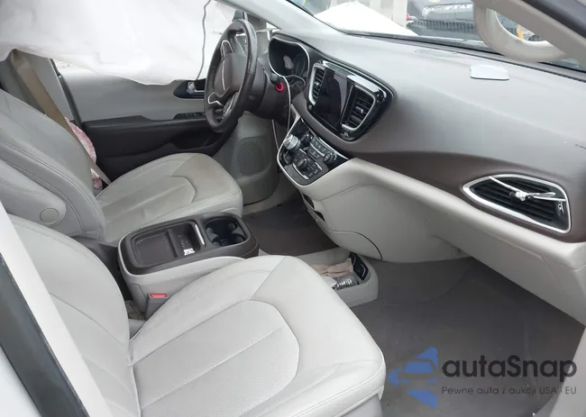 2C4RC1BG1LR217341: 43867112