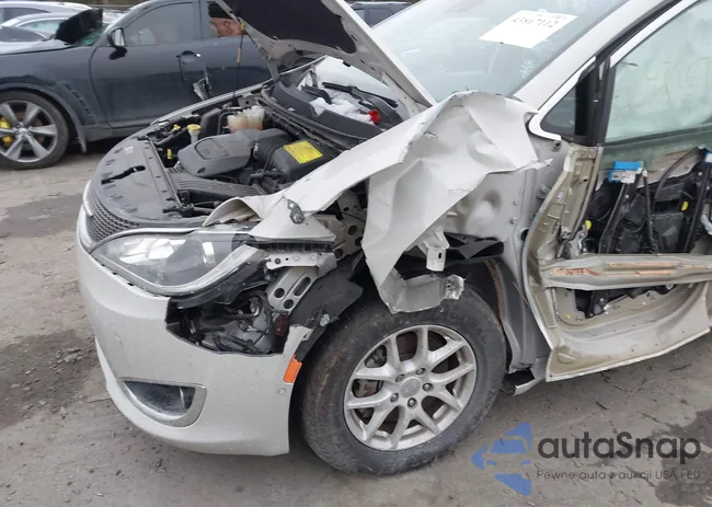 2C4RC1BG1LR217341: 43867112