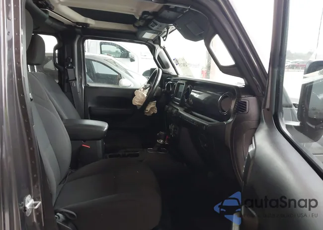 1C4HJXDG6NW272783: 43867156