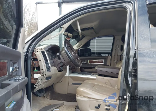 3C6UD5FL1CG159668: 43867191