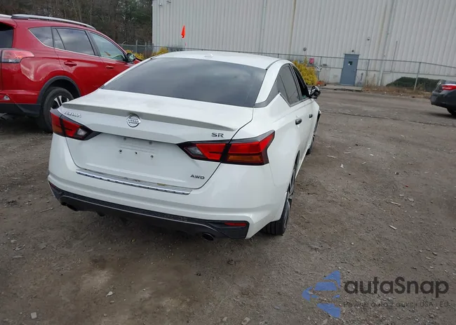 1N4BL4CW7KN301870: 43866492