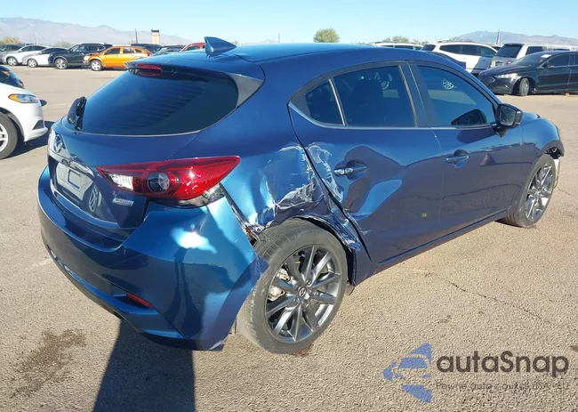 3MZBN1L31JM194247: 43866800