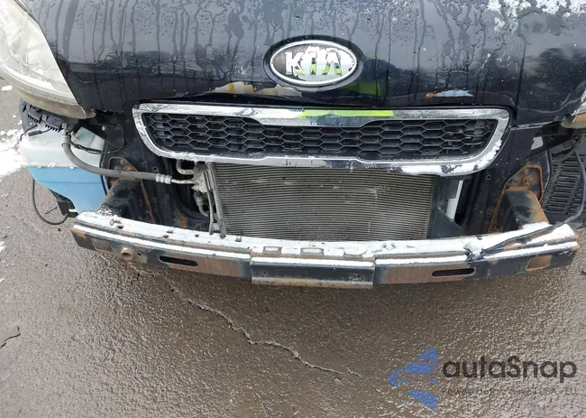 KNDJT2A18B7734040: 43867883