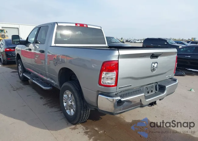 3C6UR5DL9RG339994: 43867927