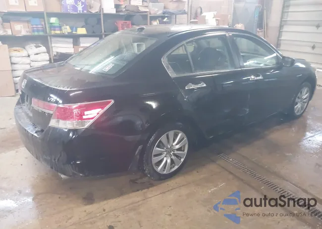 1HGCP3F83BA012259: 43868038