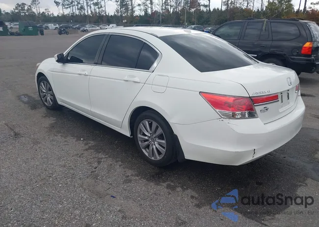 1HGCP2F84CA224793: 43868041