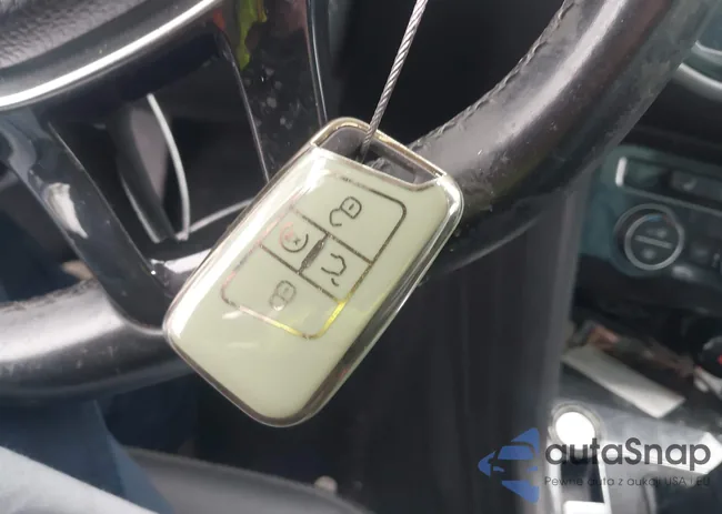 3VV2B7AX7JM103696: 43868064