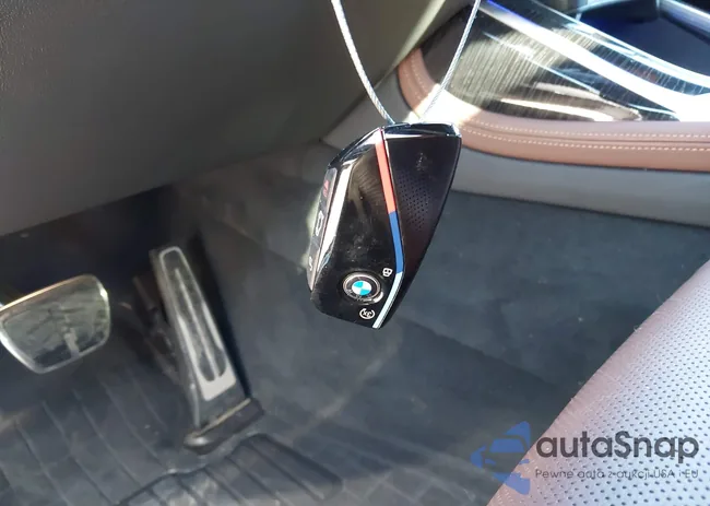 5UX33EM04P9R84981: 43868237