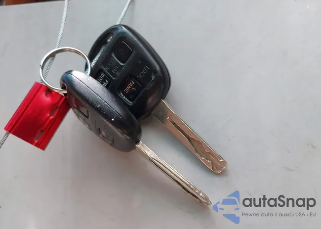 2T2HK31U07C007140: 43868278