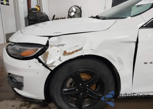 1G1ZB5ST2LF023327: 43868334