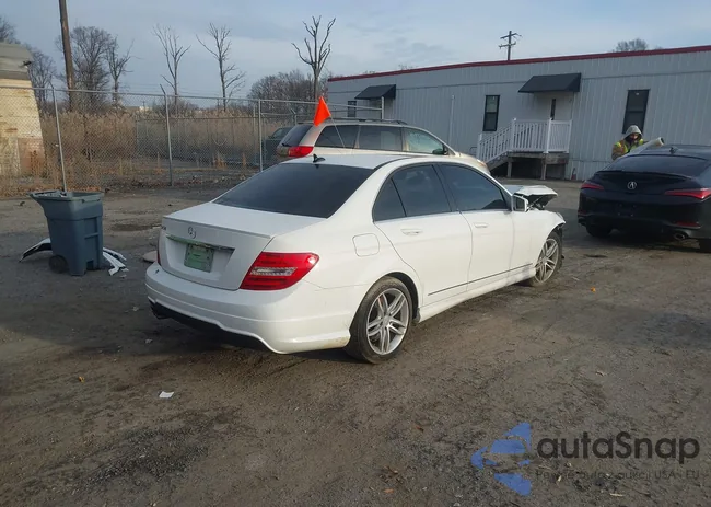 WDDGF4HB8DA806328: 43868370