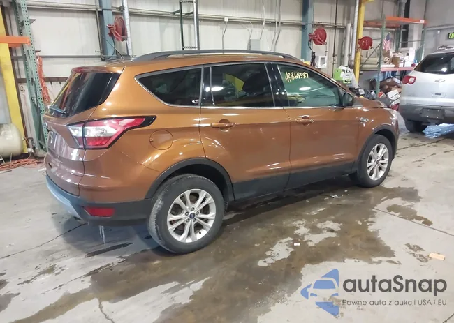 1FMCU9GD2HUC64562: 43868387