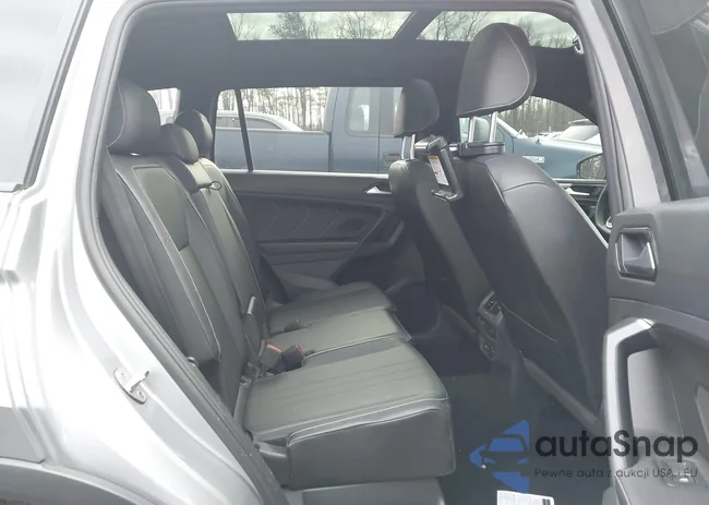 3VV8B7AX6NM165722: 43868464