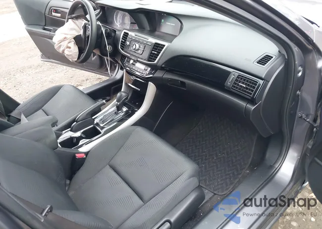 1HGCR2F38GA056158: 43867521