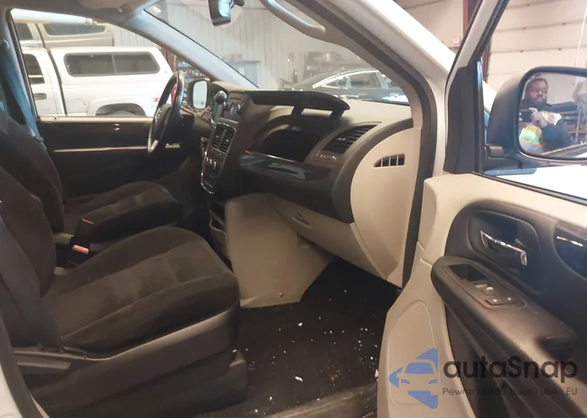 2C4RDGBG4GR358023: 43867646