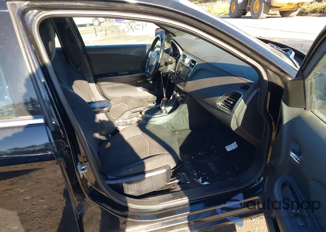 1C3CCBBBXCN210700: 43867714