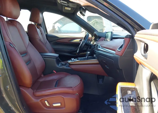 JM3TCBEYXG0125684: 43867852