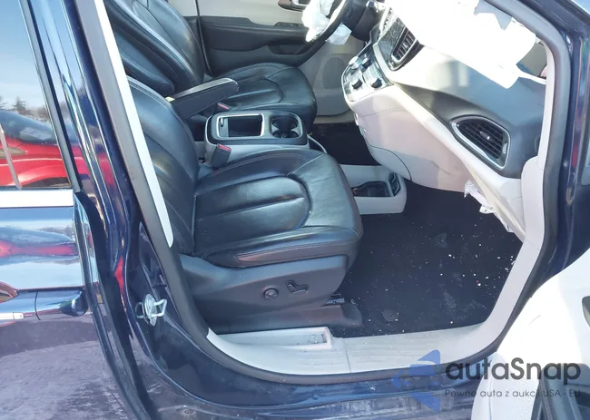 2C4RC1EG3JR230729: 43868898