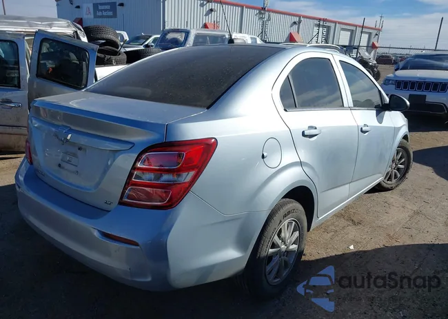 1G1JD5SH9H4105903: 43869068