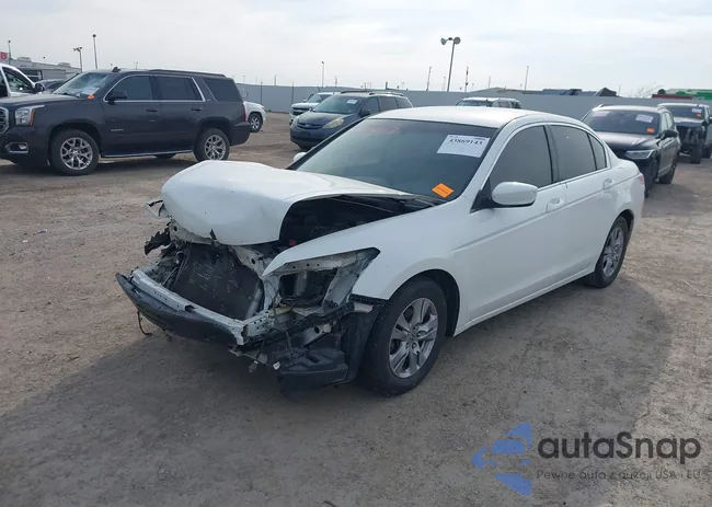 1HGCP2F60CA031202: 43869143