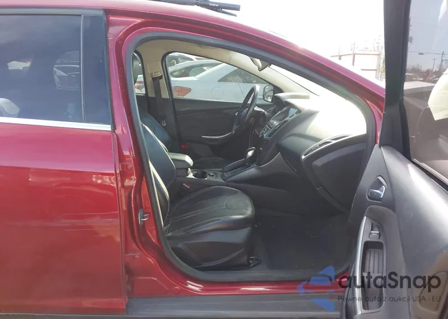 1FADP3J23DL175738: 43869208