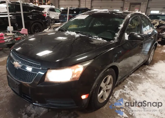 1G1PF5SC7C7341885: 43869346