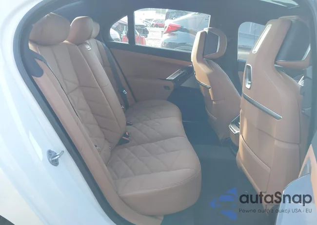 WBA33EH05TCW38234: 43868471