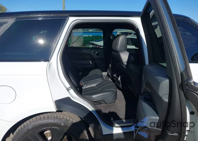 SALWR2VF8FA605808: 43868675