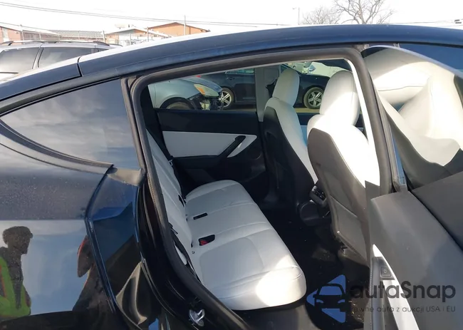 5YJYGDEF2MF201974: 43868682